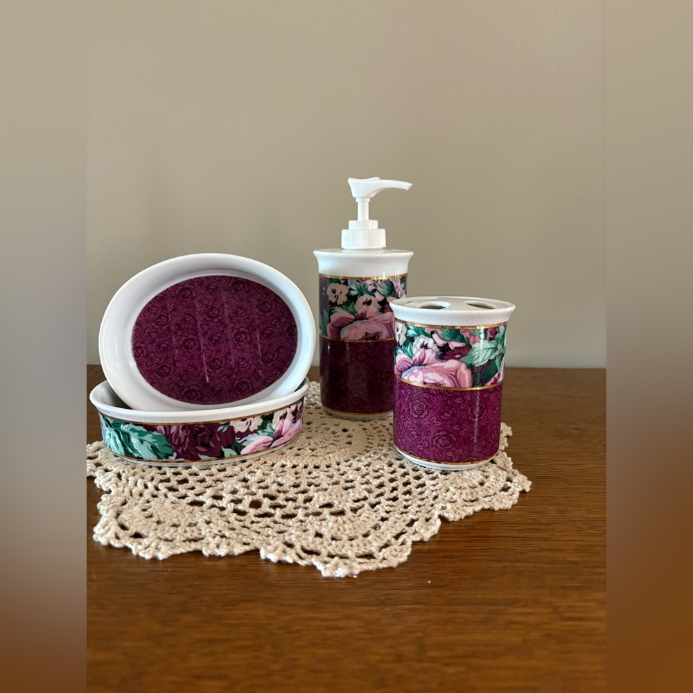 Floral Bath & Body Set - Purple